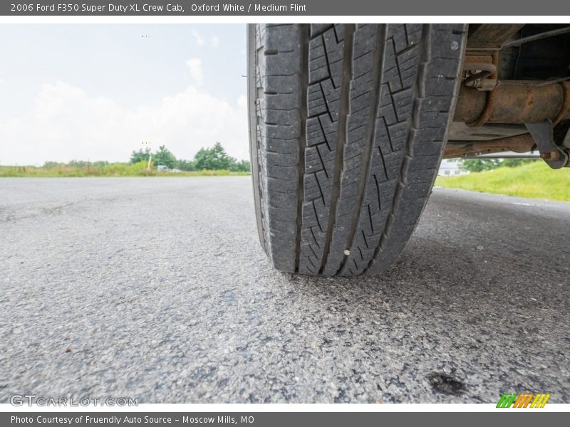 Oxford White / Medium Flint 2006 Ford F350 Super Duty XL Crew Cab
