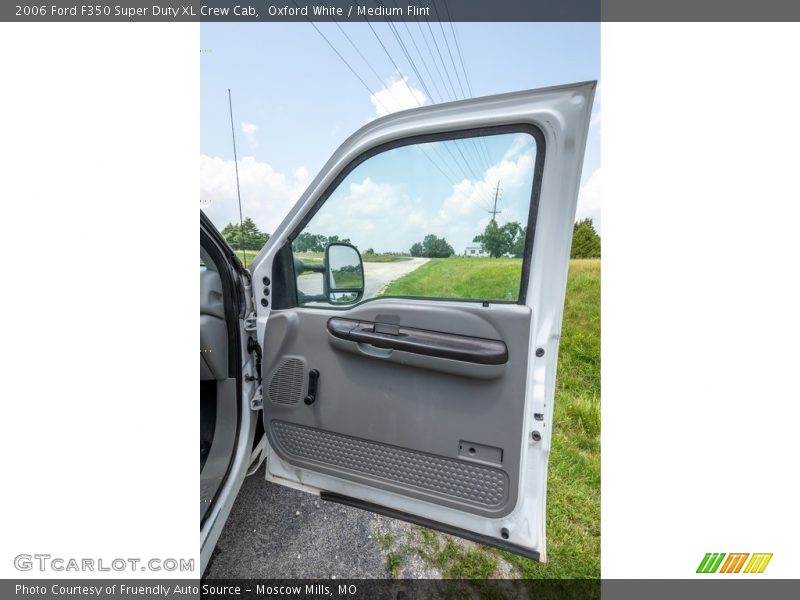 Oxford White / Medium Flint 2006 Ford F350 Super Duty XL Crew Cab