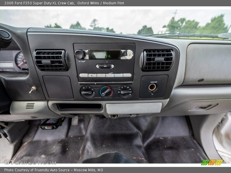 Oxford White / Medium Flint 2006 Ford F350 Super Duty XL Crew Cab