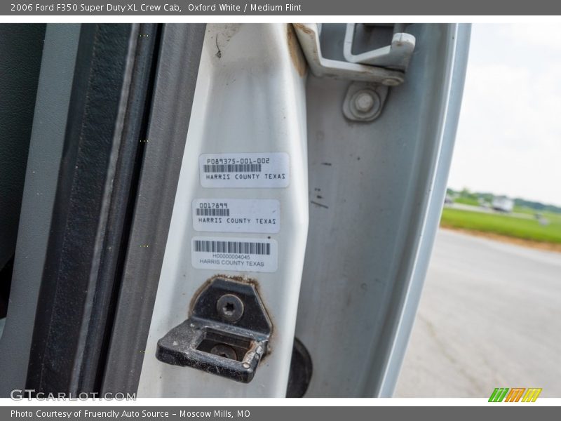 Oxford White / Medium Flint 2006 Ford F350 Super Duty XL Crew Cab