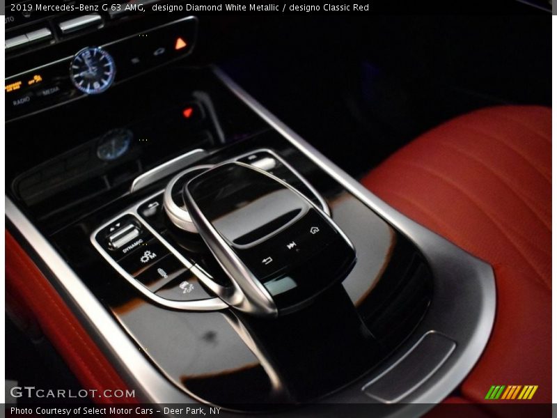 designo Diamond White Metallic / designo Classic Red 2019 Mercedes-Benz G 63 AMG