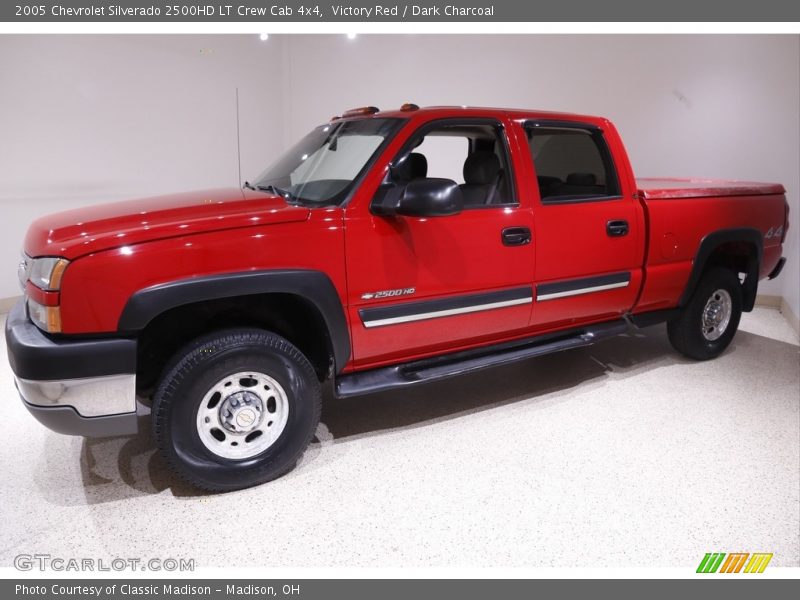 Victory Red / Dark Charcoal 2005 Chevrolet Silverado 2500HD LT Crew Cab 4x4