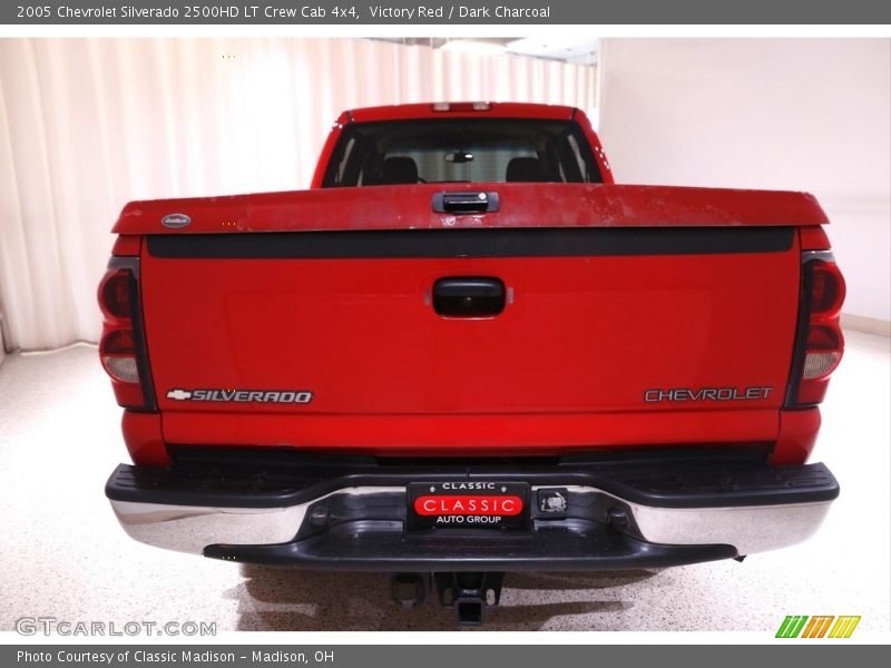 Victory Red / Dark Charcoal 2005 Chevrolet Silverado 2500HD LT Crew Cab 4x4