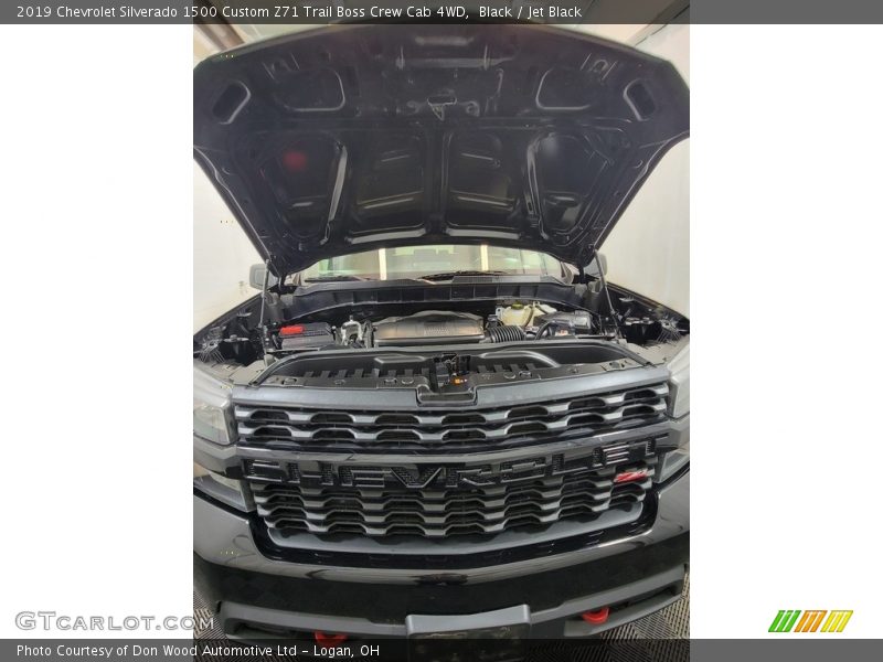 Black / Jet Black 2019 Chevrolet Silverado 1500 Custom Z71 Trail Boss Crew Cab 4WD
