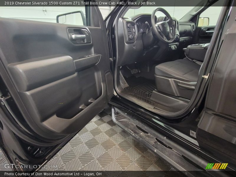 Black / Jet Black 2019 Chevrolet Silverado 1500 Custom Z71 Trail Boss Crew Cab 4WD