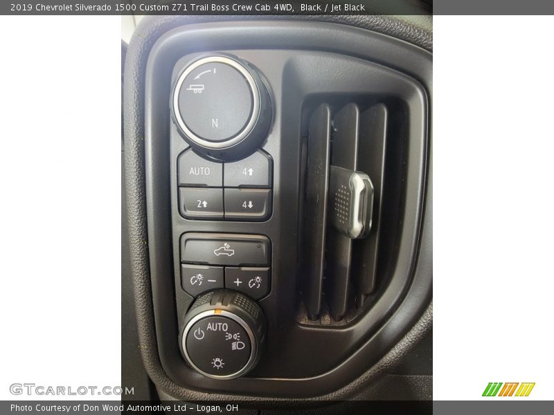 Black / Jet Black 2019 Chevrolet Silverado 1500 Custom Z71 Trail Boss Crew Cab 4WD