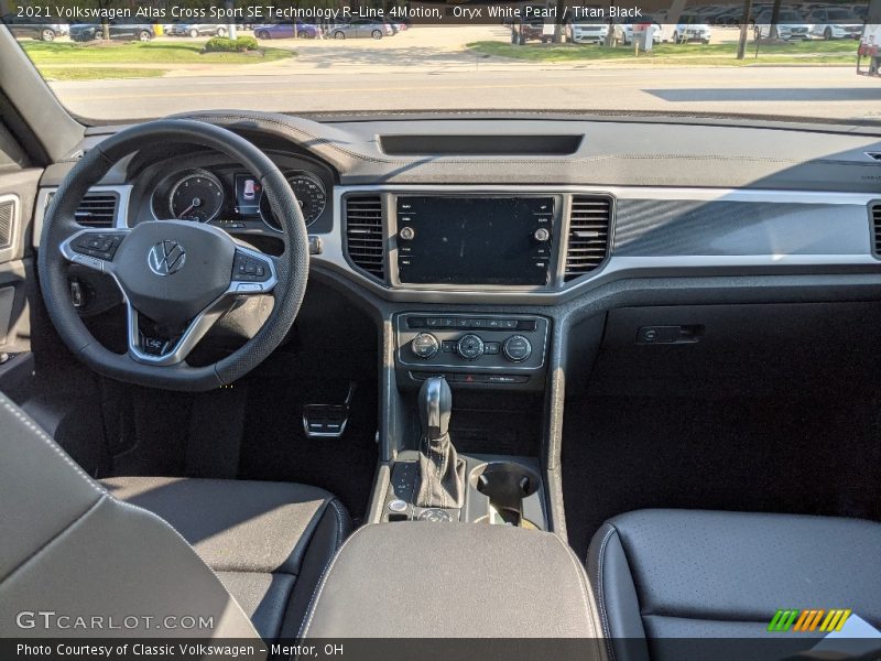Dashboard of 2021 Atlas Cross Sport SE Technology R-Line 4Motion