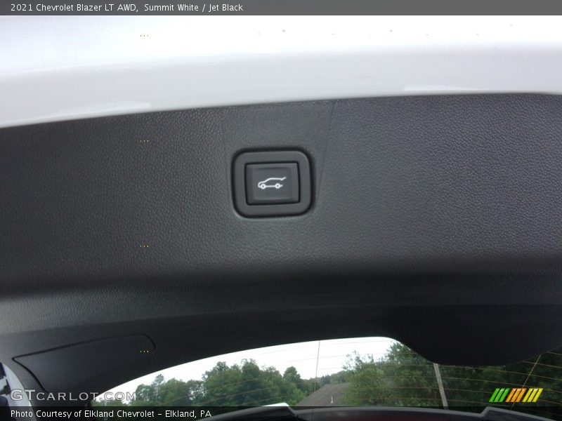 Summit White / Jet Black 2021 Chevrolet Blazer LT AWD