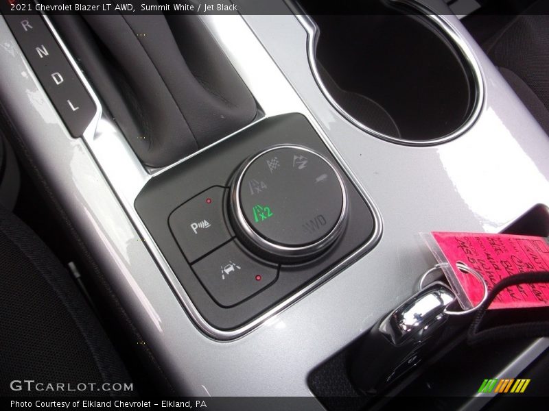 Summit White / Jet Black 2021 Chevrolet Blazer LT AWD