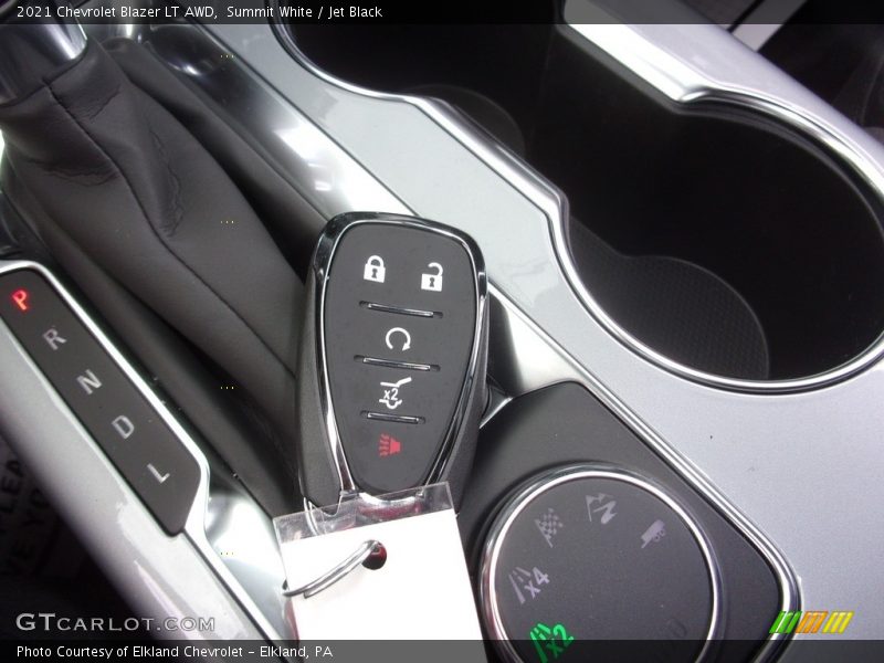 Summit White / Jet Black 2021 Chevrolet Blazer LT AWD