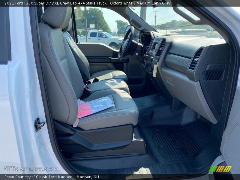 Oxford White / Medium Earth Gray 2021 Ford F350 Super Duty XL Crew Cab 4x4 Stake Truck