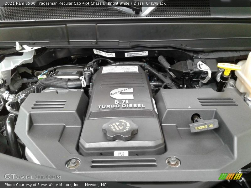 Bright White / Diesel Gray/Black 2021 Ram 5500 Tradesman Regular Cab 4x4 Chassis