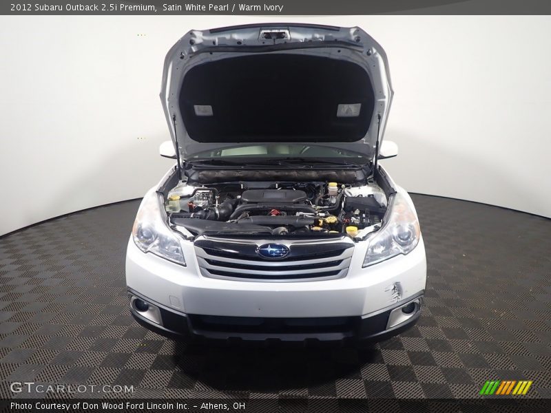 Satin White Pearl / Warm Ivory 2012 Subaru Outback 2.5i Premium