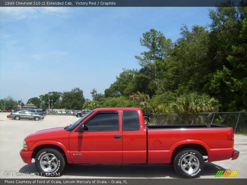 Victory Red / Graphite 1999 Chevrolet S10 LS Extended Cab