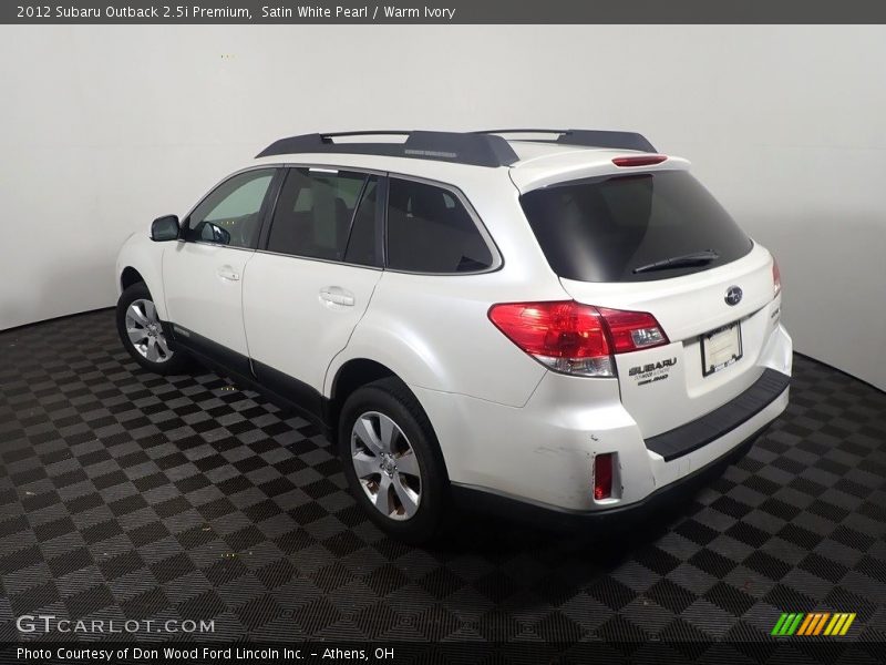Satin White Pearl / Warm Ivory 2012 Subaru Outback 2.5i Premium