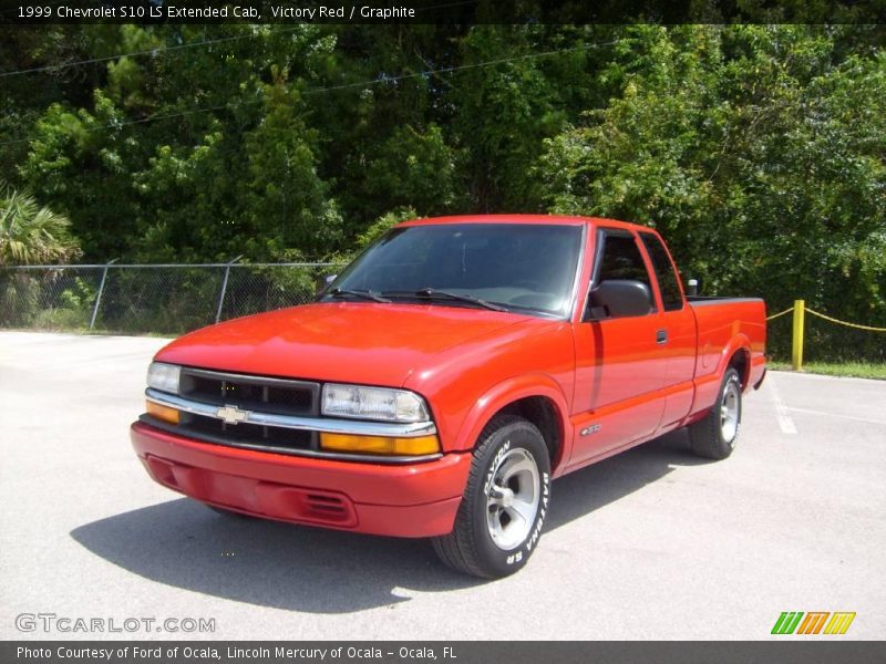 Victory Red / Graphite 1999 Chevrolet S10 LS Extended Cab
