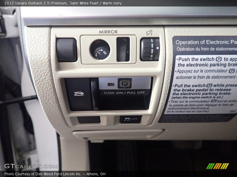 Satin White Pearl / Warm Ivory 2012 Subaru Outback 2.5i Premium