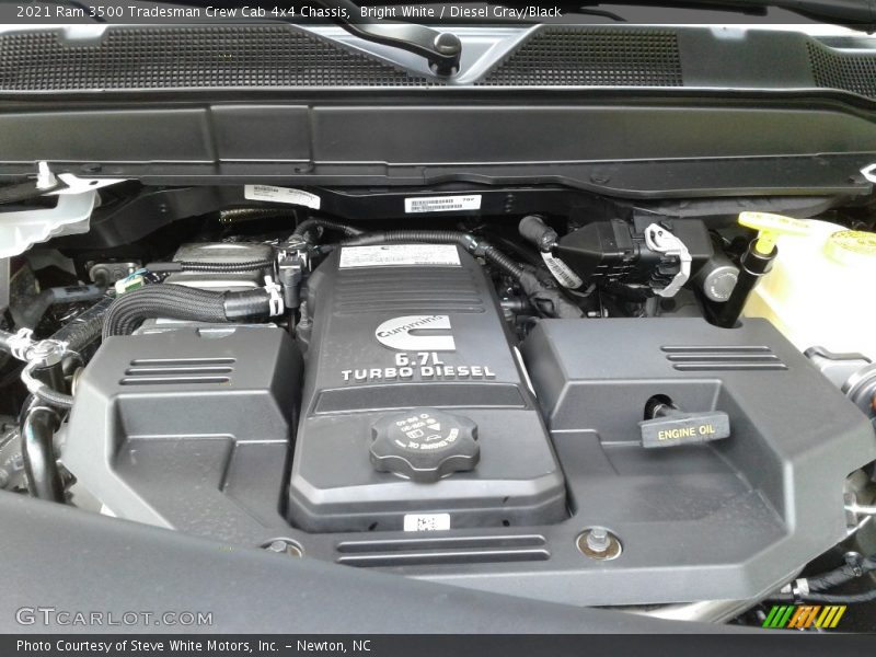 Bright White / Diesel Gray/Black 2021 Ram 3500 Tradesman Crew Cab 4x4 Chassis