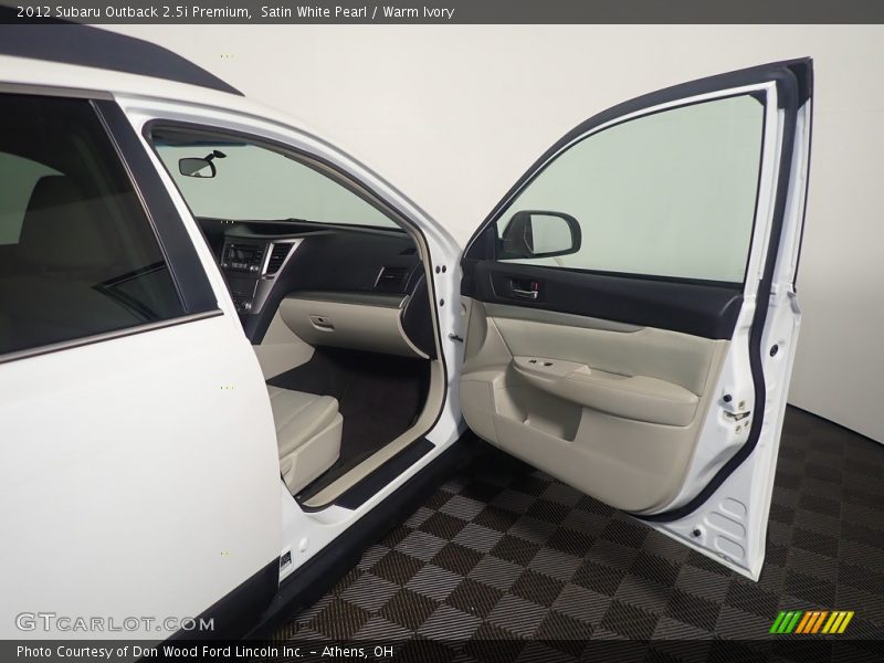 Satin White Pearl / Warm Ivory 2012 Subaru Outback 2.5i Premium
