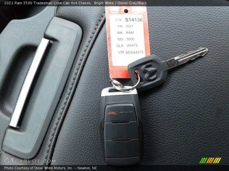 Bright White / Diesel Gray/Black 2021 Ram 3500 Tradesman Crew Cab 4x4 Chassis