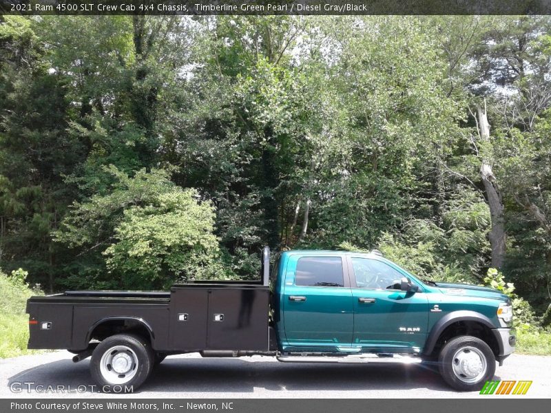  2021 4500 SLT Crew Cab 4x4 Chassis Timberline Green Pearl