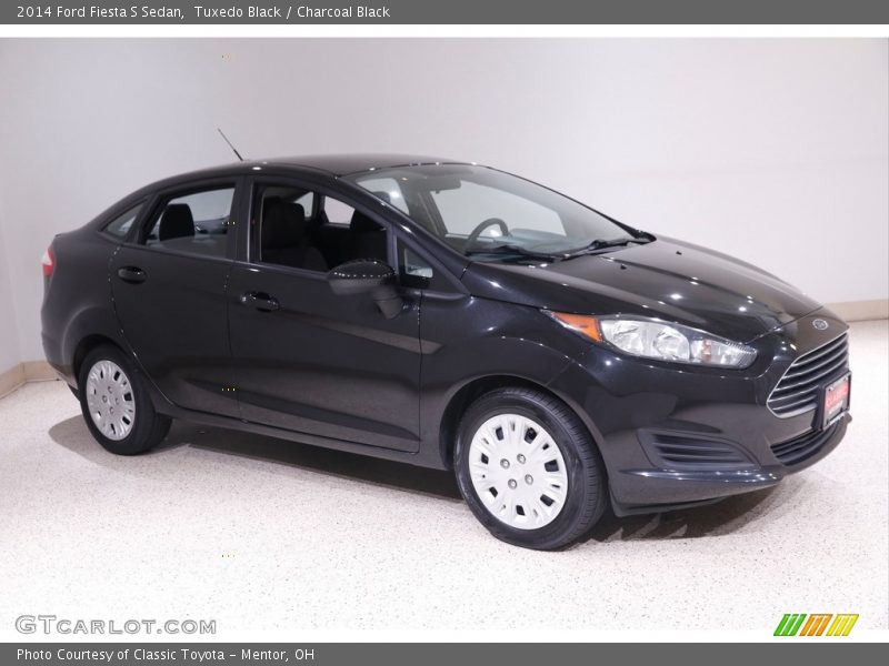 Tuxedo Black / Charcoal Black 2014 Ford Fiesta S Sedan