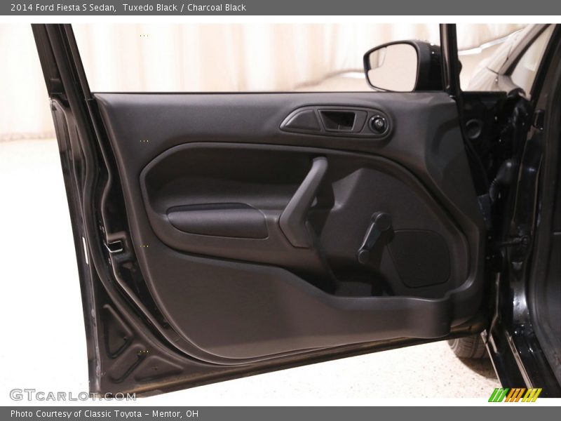 Tuxedo Black / Charcoal Black 2014 Ford Fiesta S Sedan