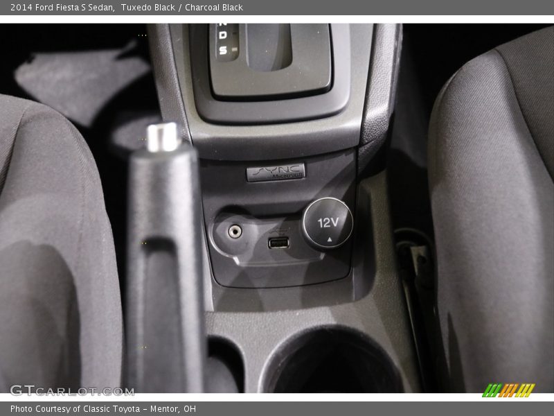 Tuxedo Black / Charcoal Black 2014 Ford Fiesta S Sedan