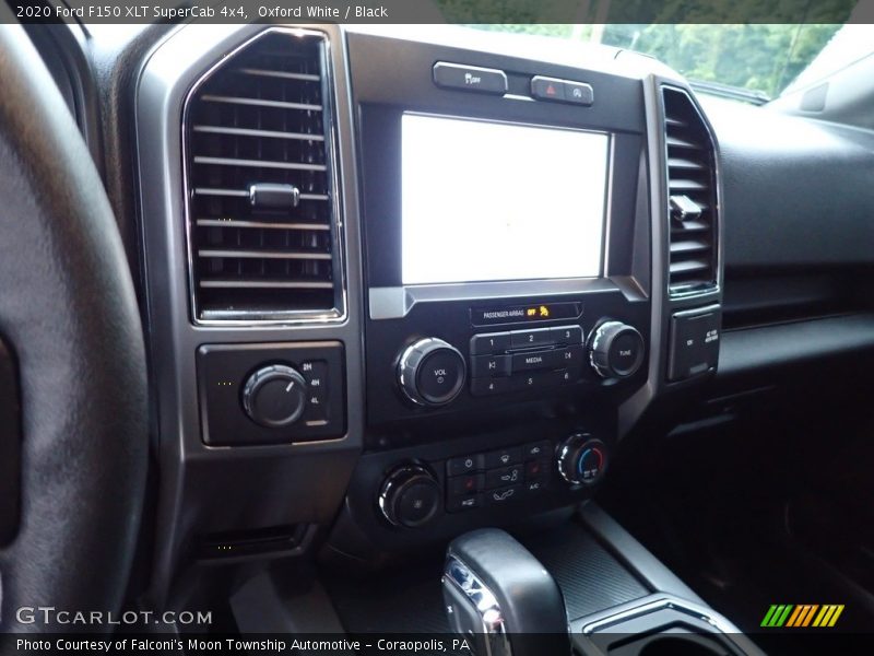 Oxford White / Black 2020 Ford F150 XLT SuperCab 4x4