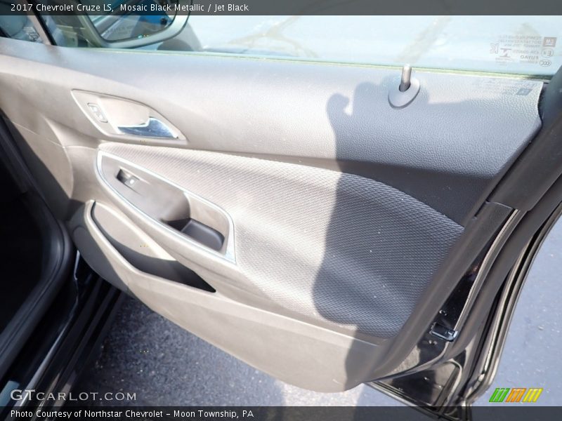 Mosaic Black Metallic / Jet Black 2017 Chevrolet Cruze LS
