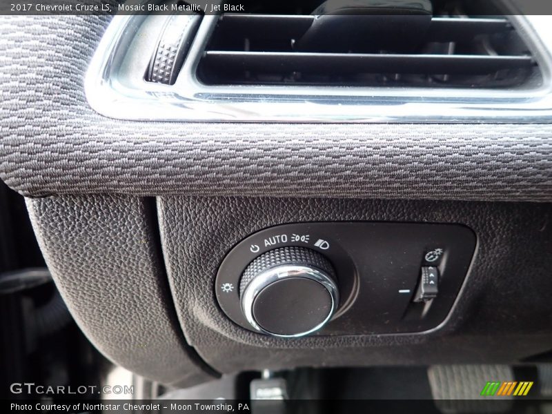 Mosaic Black Metallic / Jet Black 2017 Chevrolet Cruze LS