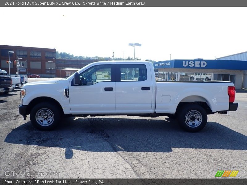 Oxford White / Medium Earth Gray 2021 Ford F350 Super Duty XL Crew Cab