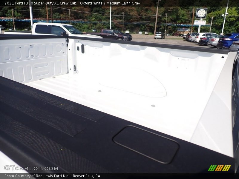 Oxford White / Medium Earth Gray 2021 Ford F350 Super Duty XL Crew Cab