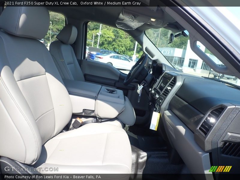 Oxford White / Medium Earth Gray 2021 Ford F350 Super Duty XL Crew Cab