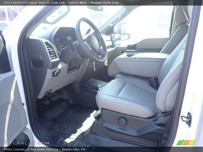 Oxford White / Medium Earth Gray 2021 Ford F350 Super Duty XL Crew Cab