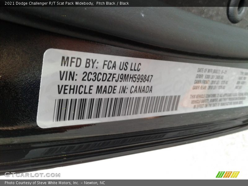 Pitch Black / Black 2021 Dodge Challenger R/T Scat Pack Widebody