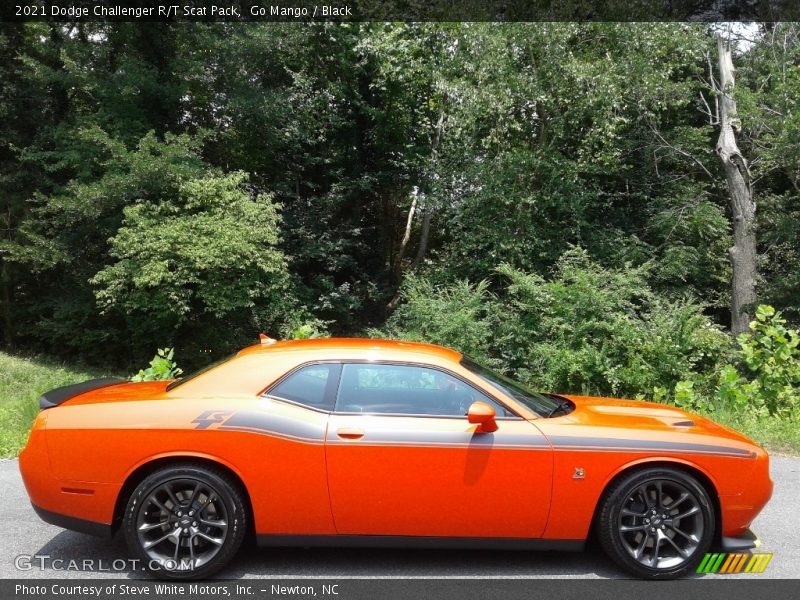 Go Mango / Black 2021 Dodge Challenger R/T Scat Pack