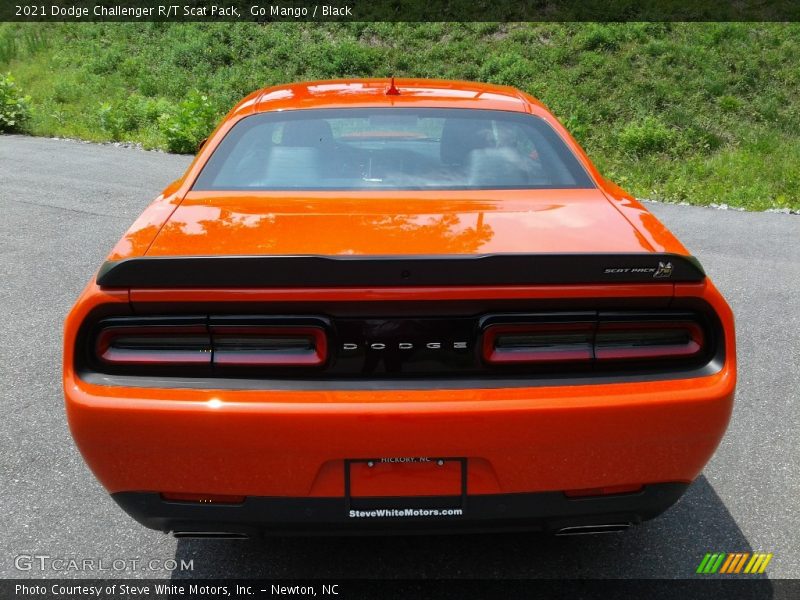 Go Mango / Black 2021 Dodge Challenger R/T Scat Pack