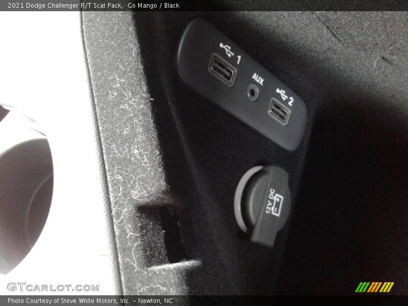 Go Mango / Black 2021 Dodge Challenger R/T Scat Pack