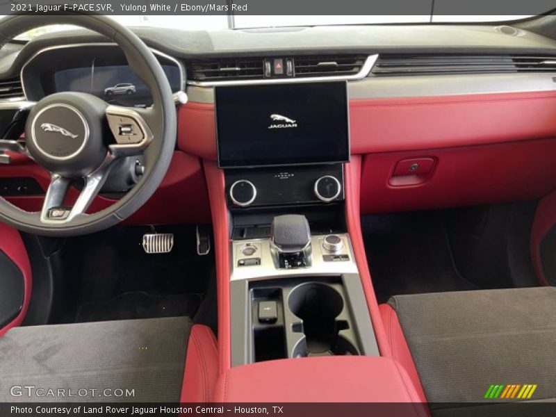 Dashboard of 2021 F-PACE SVR
