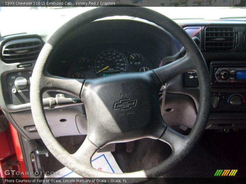 Victory Red / Graphite 1999 Chevrolet S10 LS Extended Cab