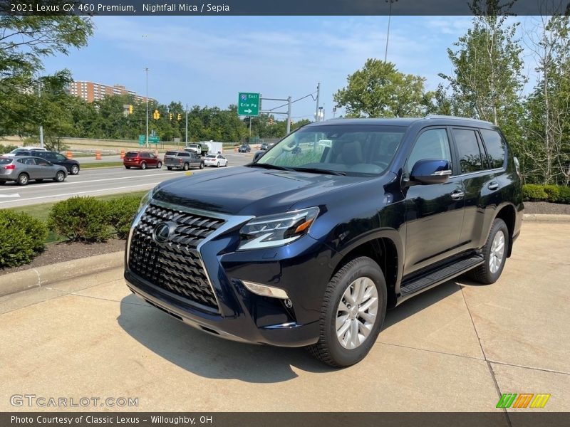 Front 3/4 View of 2021 GX 460 Premium