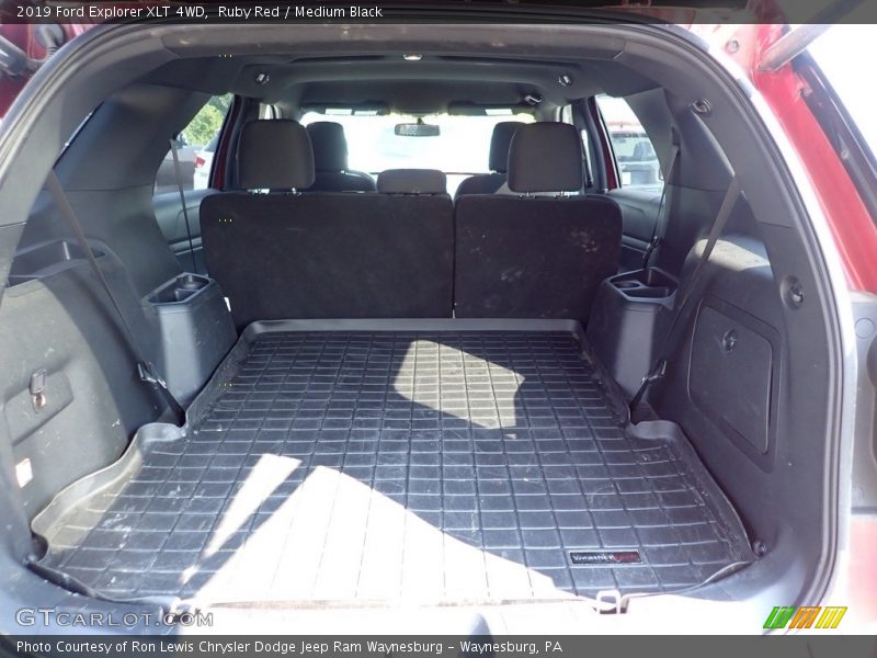 Ruby Red / Medium Black 2019 Ford Explorer XLT 4WD
