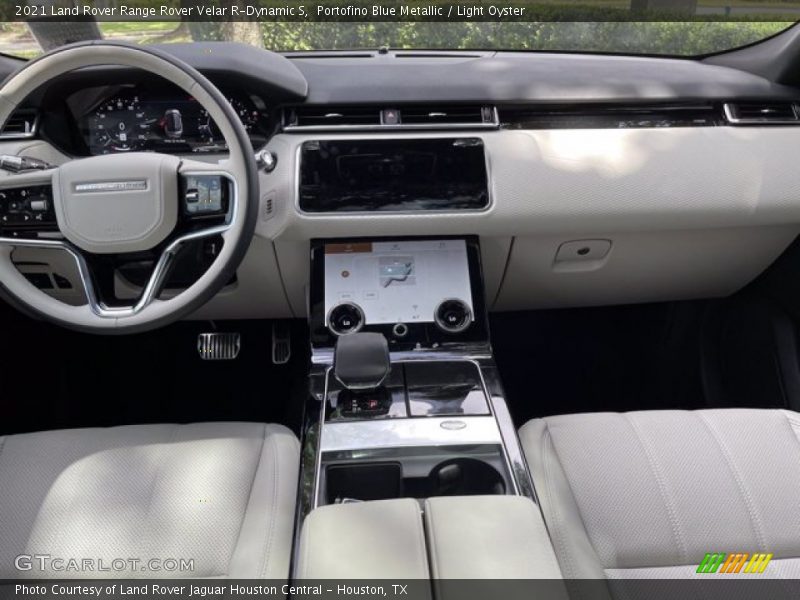 Dashboard of 2021 Range Rover Velar R-Dynamic S