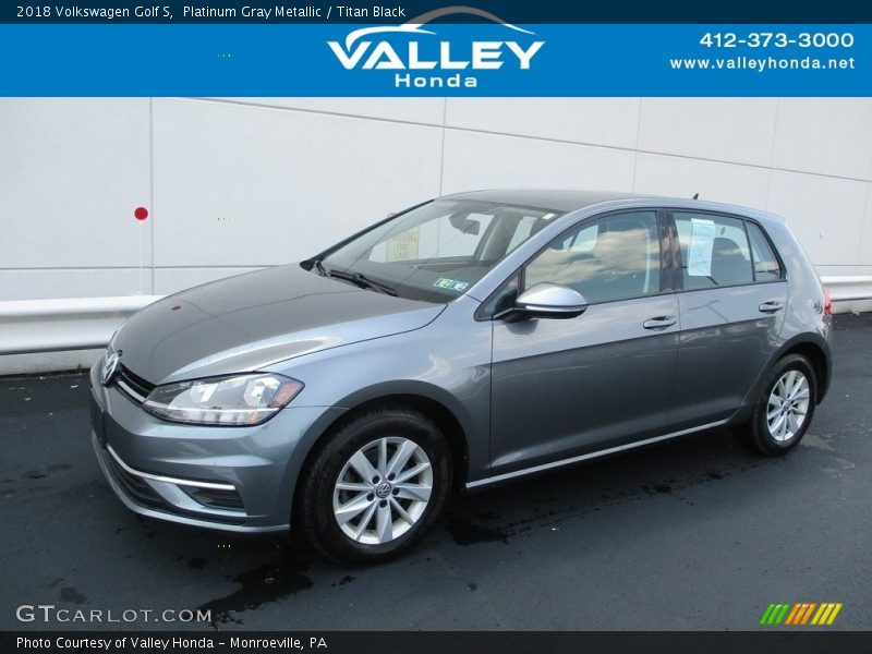 Platinum Gray Metallic / Titan Black 2018 Volkswagen Golf S