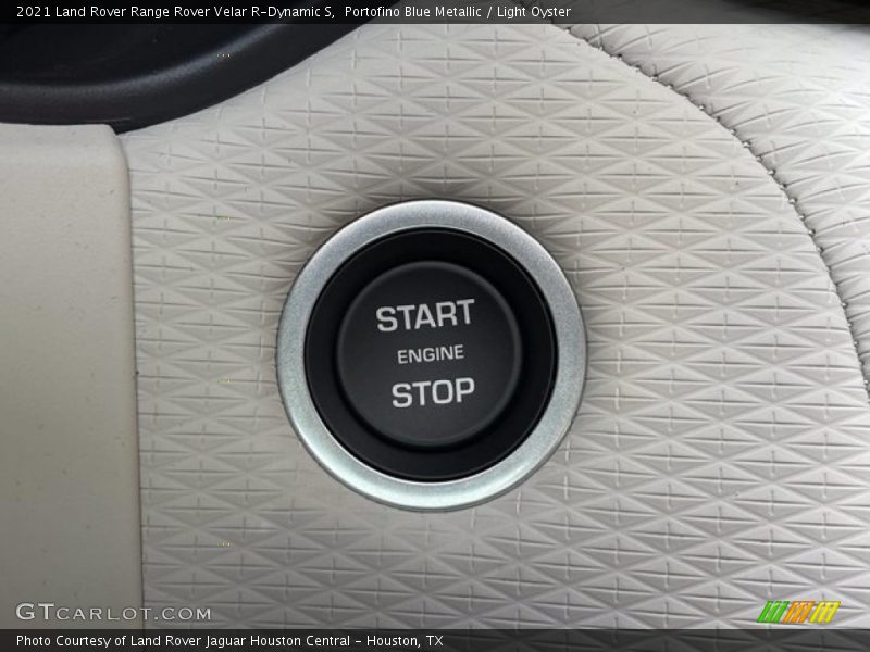 Controls of 2021 Range Rover Velar R-Dynamic S