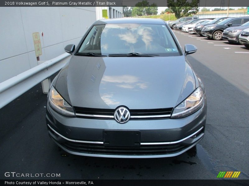 Platinum Gray Metallic / Titan Black 2018 Volkswagen Golf S