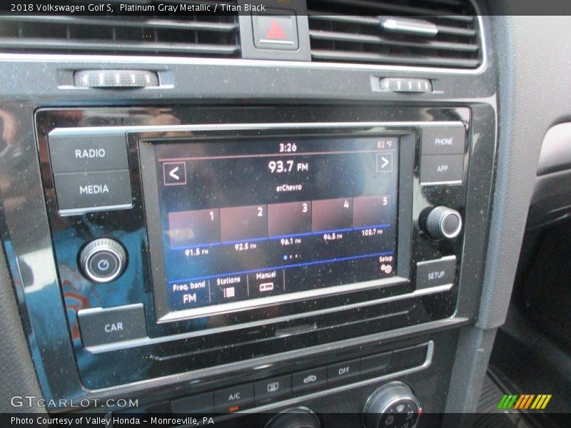 Platinum Gray Metallic / Titan Black 2018 Volkswagen Golf S