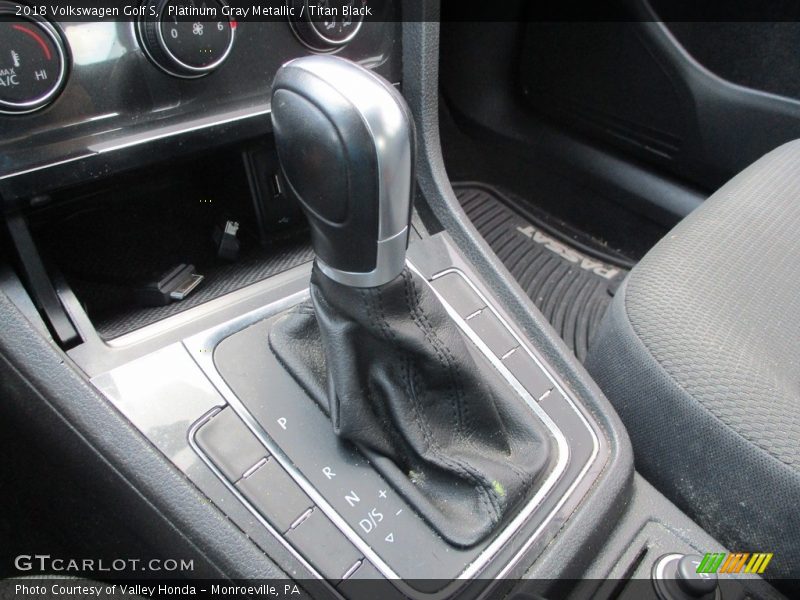 Platinum Gray Metallic / Titan Black 2018 Volkswagen Golf S