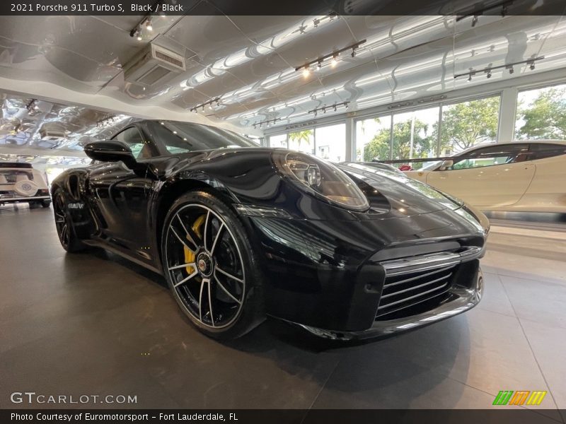 Black / Black 2021 Porsche 911 Turbo S